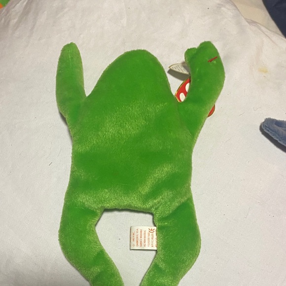 Ty Green Plush Frog Toy - Picture 4 of 4